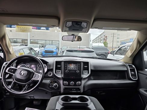 Certified 2020 RAM 1500 Big Horn AWD/4WD image 4