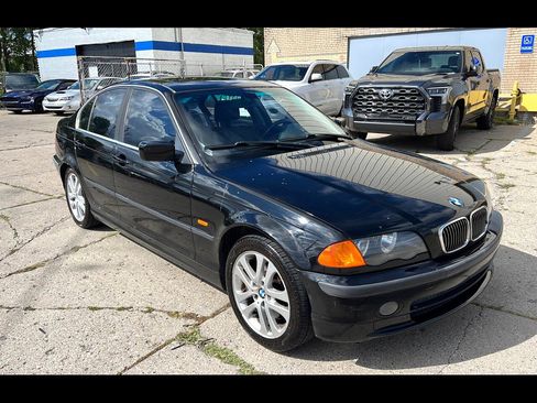 Used 2001 BMW 330i Sedan image 1