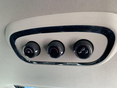 Used 2019 Dodge Durango GT image 35