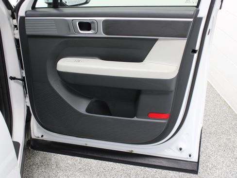 Used 2025 Hyundai Santa Fe SE FWD image 35