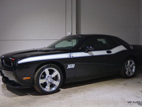 Used 2009 Dodge Challenger R/T image 23