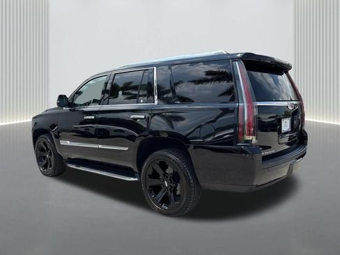 Used 2020 Cadillac Escalade 2WD image 9