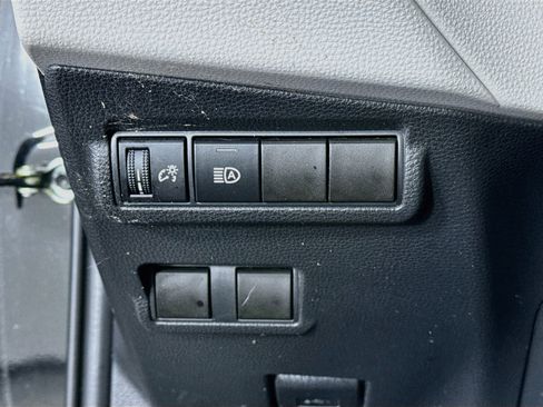 Certified 2022 Toyota Corolla Cross L AWD/4WD image 10