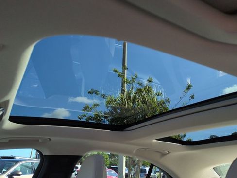 New 2026 Mercedes-Benz E 350 4MATIC Sedan image 19