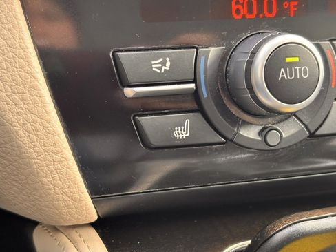 Used 2014 BMW 528i Sedan image 24