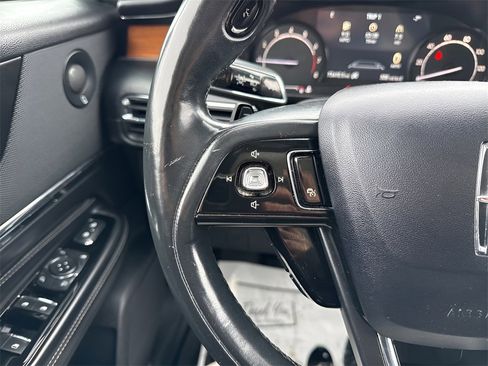 Used 2020 Lincoln Corsair Reserve w/ Equipment Group 201A image 32
