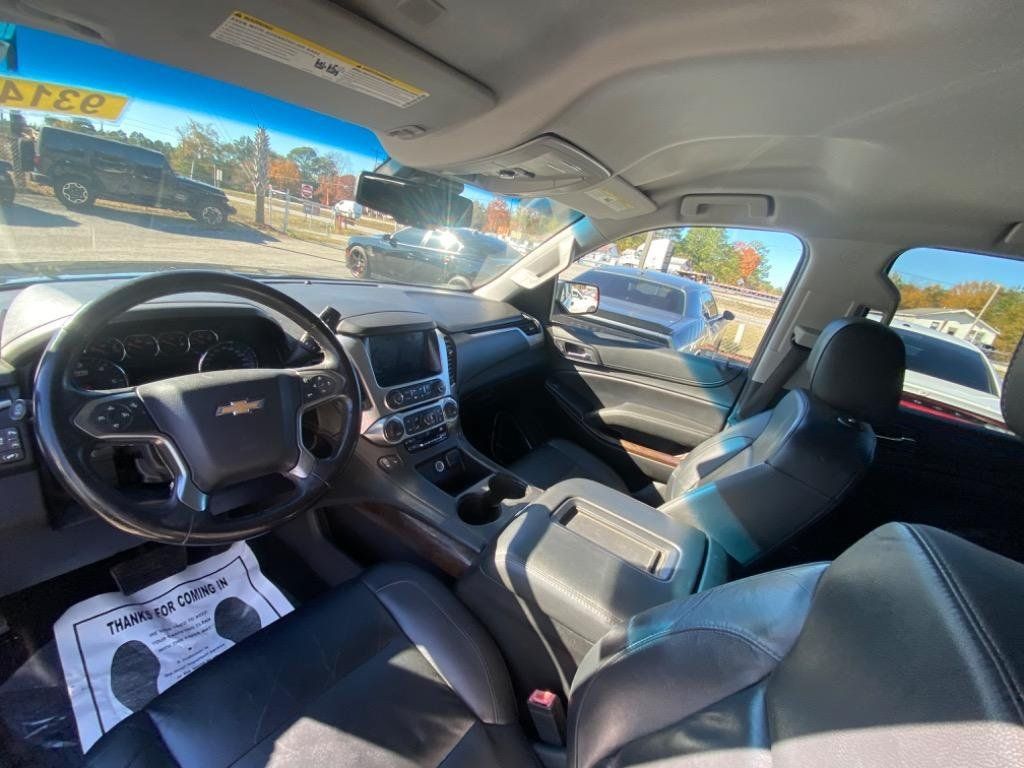 Used 2018 Chevrolet Suburban LT AWD/4WD image 15