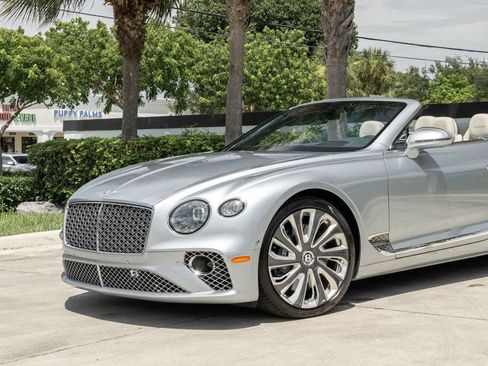 Used 2022 Bentley Continental GT Mulliner AWD/4WD image 3