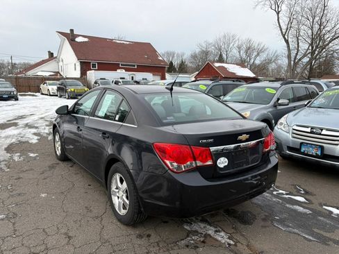 Used 2011 Chevrolet Cruze LT image 3