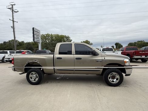 Used 2007 Dodge Ram 2500 Truck SLT AWD/4WD image 19