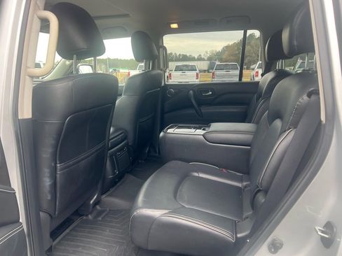 Used 2022 INFINITI QX80 Luxe image 29