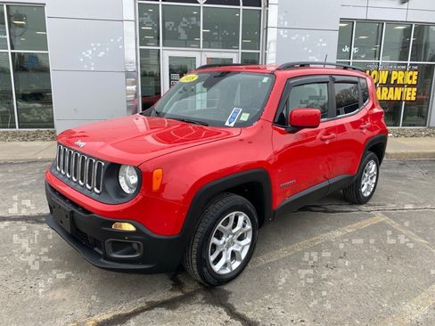Used 2018 Jeep Renegade Latitude w/ Cold Weather Group image 1