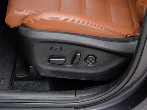 Used 2019 Kia Sorento SX AWD/4WD image 39