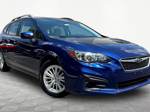 Used 2017 Subaru Impreza 2.0i Premium AWD/4WD image 3
