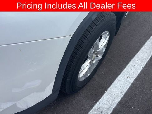 Used 2018 Chevrolet Traverse LT FWD image 14