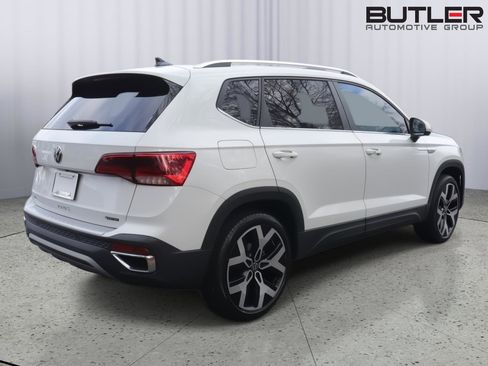Used 2023 Volkswagen Taos SEL image 7