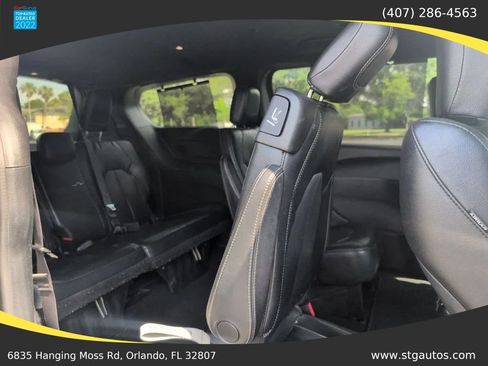Used 2018 Chrysler Pacifica Touring-L w/ Premium Audio Group FWD image 22