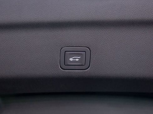 New 2026 Cadillac Escalade Platinum Sport w/ LPO, ONYX Package image 29