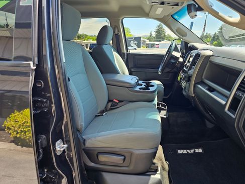 Used 2015 RAM 1500 Tradesman w/ Popular Equipment Group AWD/4WD image 17