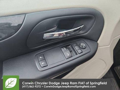 Used 2016 Dodge Grand Caravan American Value Package image 21