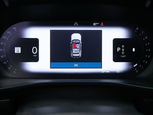 Certified 2023 Volvo XC40 B5 Ultimate w/ Protection Package Premier AWD/4WD image 7