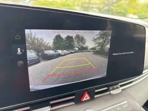 Used 2023 Hyundai Elantra SEL w/ Convenience Package FWD image 11