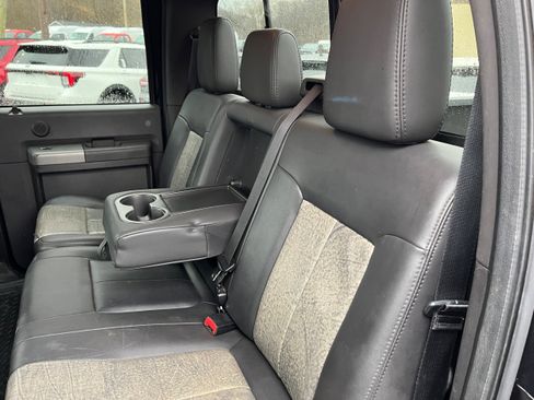 Used 2011 Ford F350 Lariat w/ Lariat Interior Pkg image 14