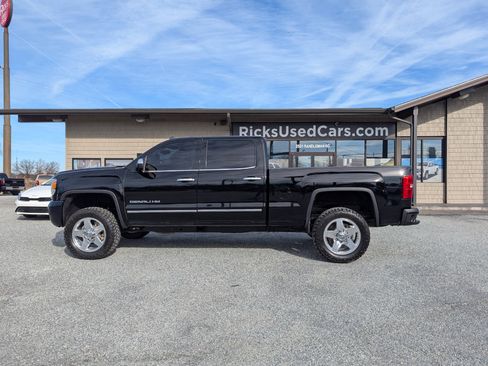 Used 2015 GMC Sierra 2500 Denali image 8