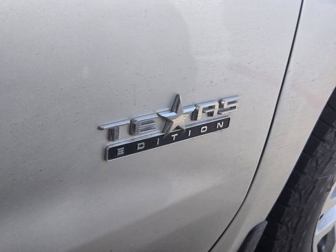 Used 2020 Chevrolet Silverado 1500 LT w/ Texas Edition AWD/4WD image 8
