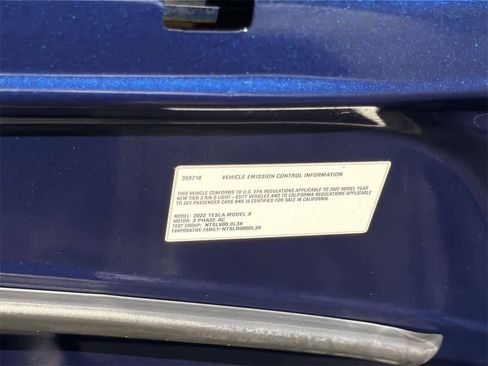 Used 2022 Tesla Model X Plaid image 9
