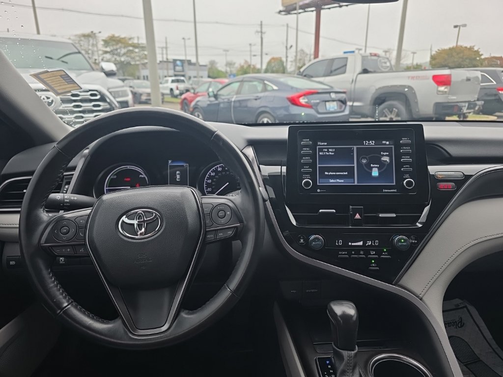 Certified 2024 Toyota Camry SE FWD image 12