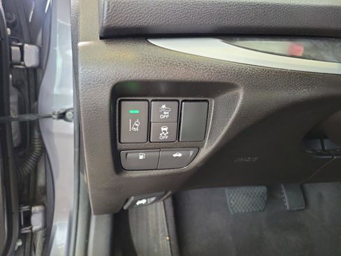 Used 2020 Acura TLX image 21