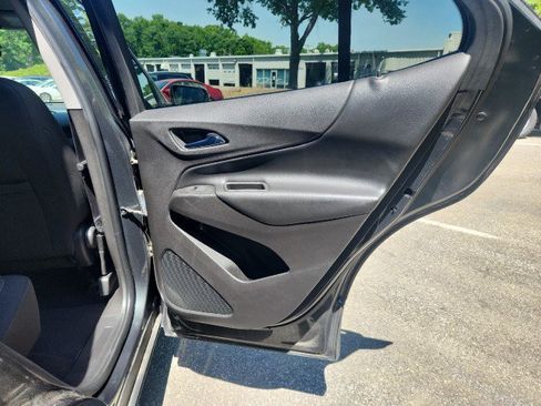 Used 2019 Chevrolet Equinox LT FWD image 37