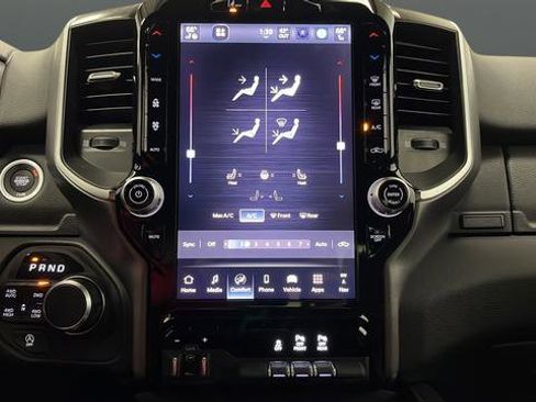New 2026 RAM 1500 4x4 Crew Cab image 17