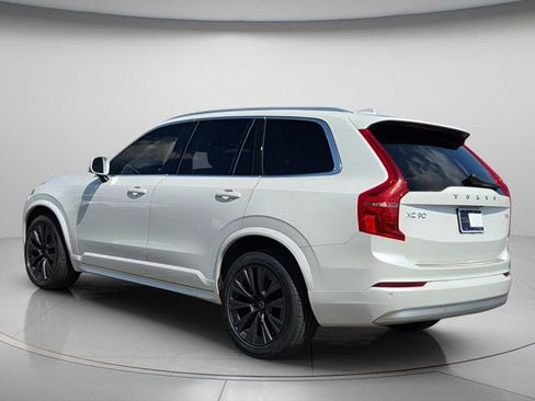 Used 2022 Volvo XC90 T5 Momentum w/ Climate Package FWD image 6