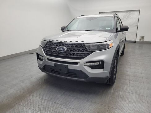 Used 2021 Ford Explorer XLT w/ Equipment Group 202A image 15