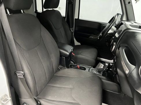 Used 2016 Jeep Wrangler Unlimited Sport w/ Connectivity Group image 59