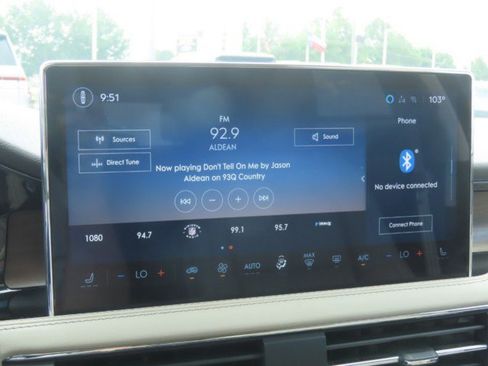 Used 2024 Lincoln Corsair Reserve FWD image 29