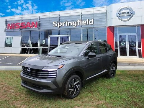 New 2026 Nissan Kicks SV image 3