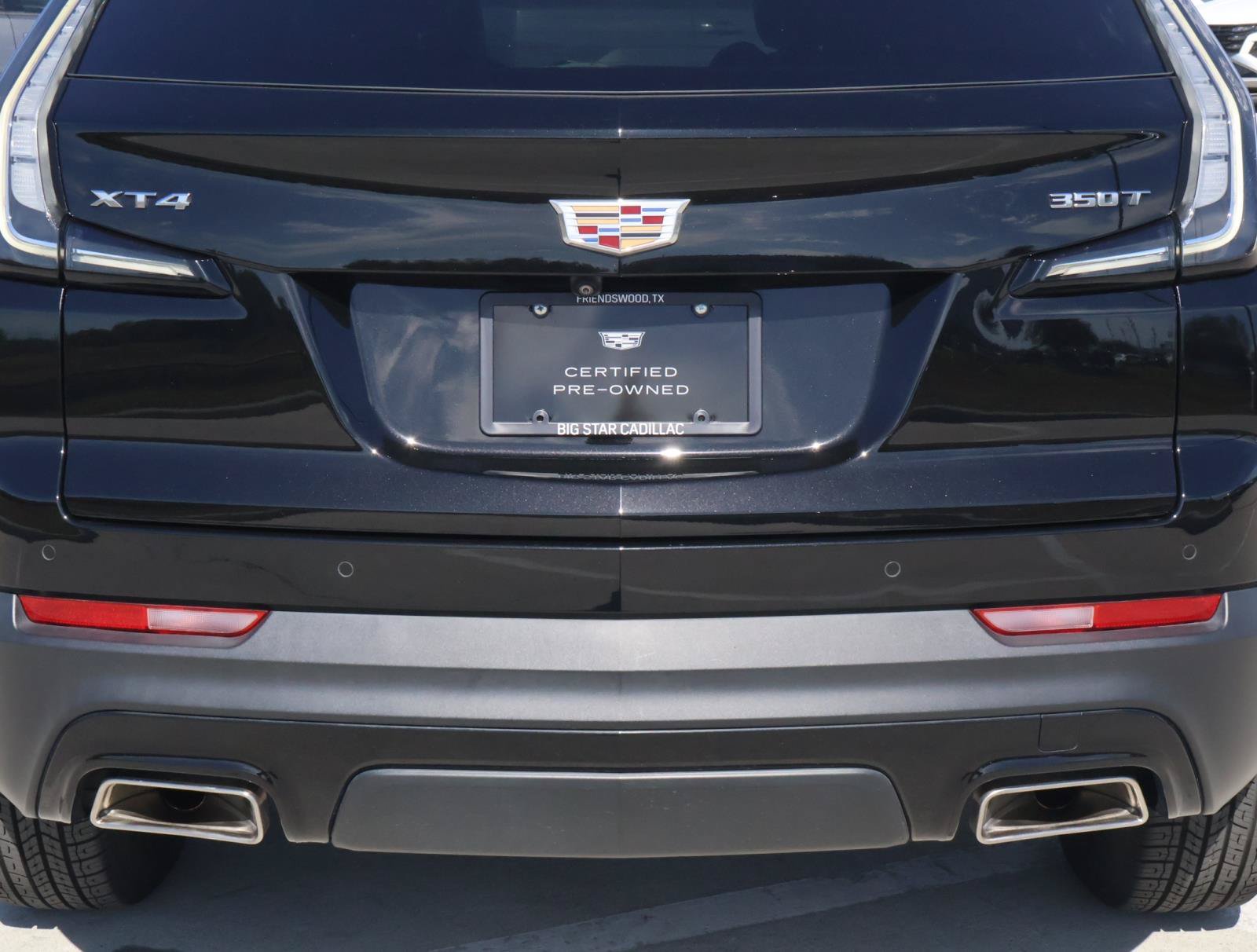 Certified 2022 Cadillac XT4 Sport w/ Enhanced Visibility Package FWD image 10