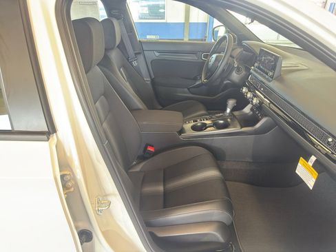 New 2026 Honda Civic Sport image 17