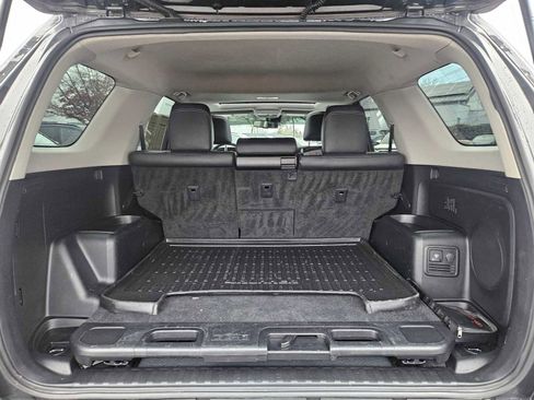 Used 2022 Toyota 4Runner Limited image 18