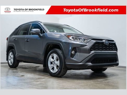 Used 2020 Toyota RAV4 XLE w/ Convenience Package image 1