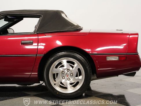 Used 1990 Chevrolet Corvette Convertible image 24