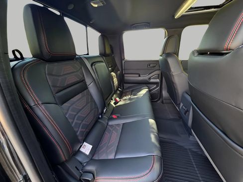 Used 2026 Nissan Frontier Pro-X w/ Pro Premium Package RWD image 8