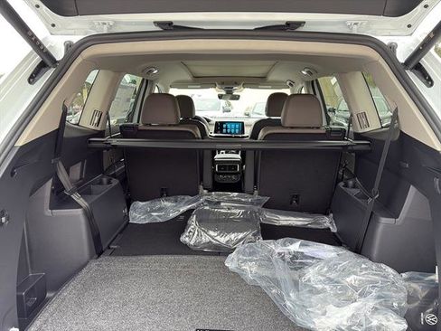 New 2026 Volkswagen Atlas SEL image 11