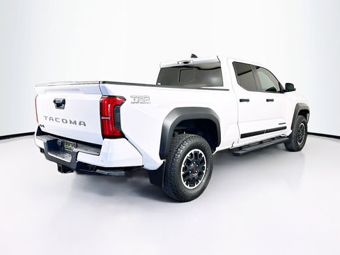 Used 2024 Toyota Tacoma TRD Off-Road w/ TRD Off Road Upgrade Package image 9