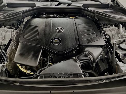 Used 2026 Mercedes-Benz GLC 300 image 39