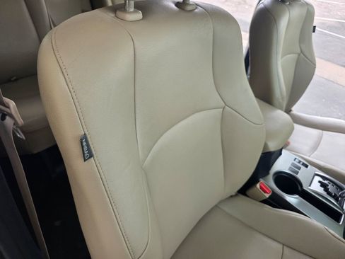 Used 2017 Toyota 4Runner SR5 RWD image 31