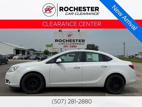 Used 2014 Buick Verano FWD image 1